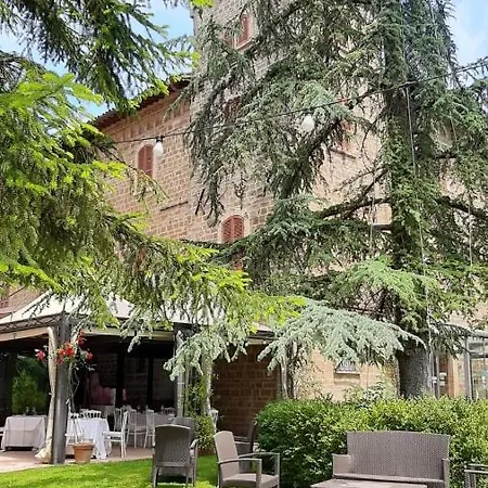Castello Cortevecchio Hotel