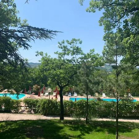 Castello Cortevecchio ホテル 3*