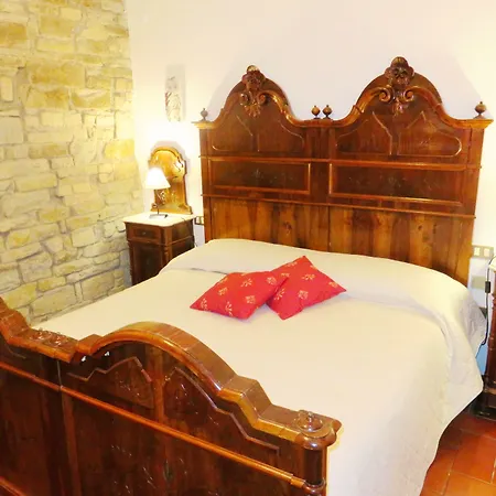 ホテル Castello Cortevecchio 3*