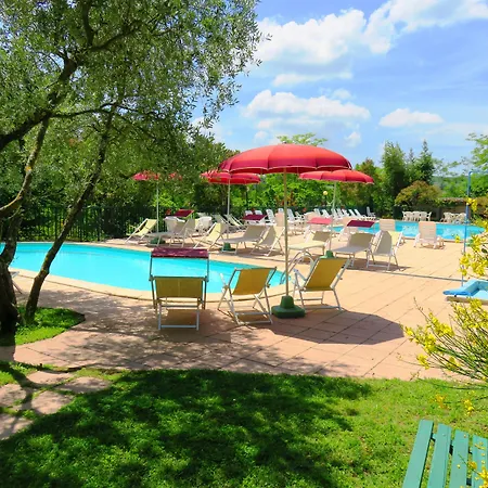 Castello Cortevecchio 3* グッビオ